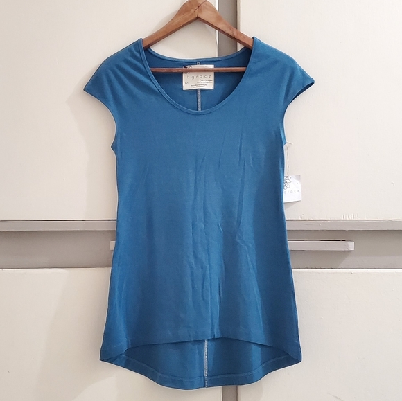 BGRACEDESIGNS T-shirt - Picture 1 of 5